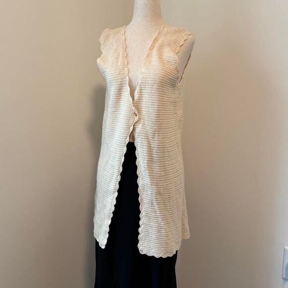 Vintage sleeveless Women's Cream Cardigan size medium - Picture 2 of 5